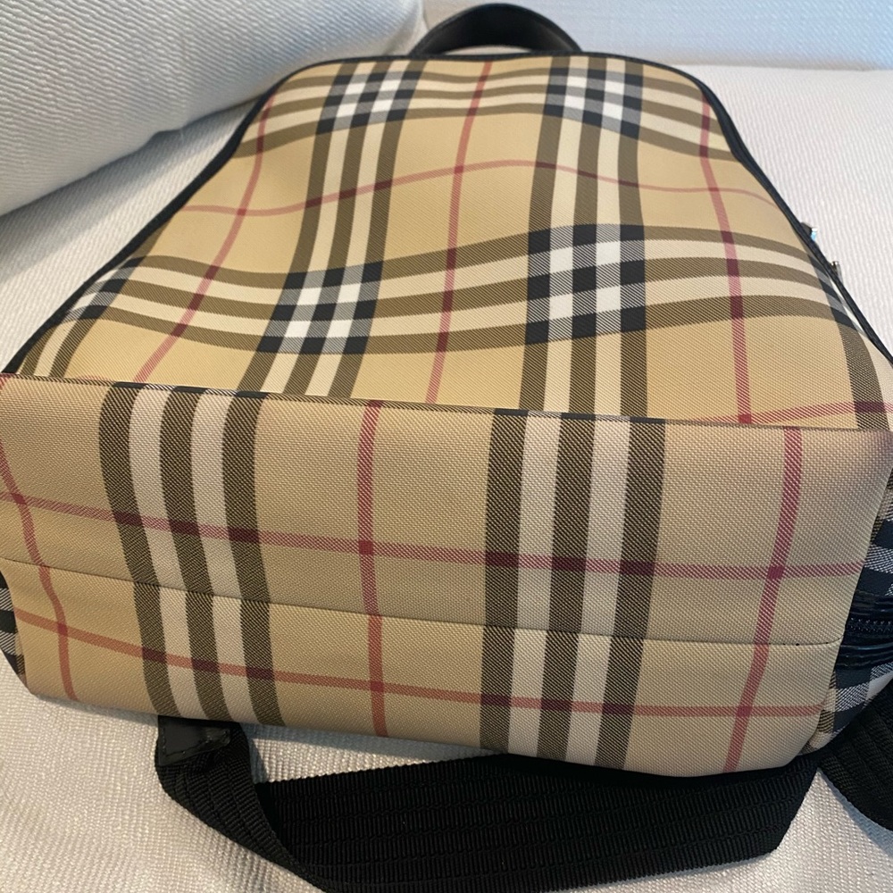 COPY - Burberry nova